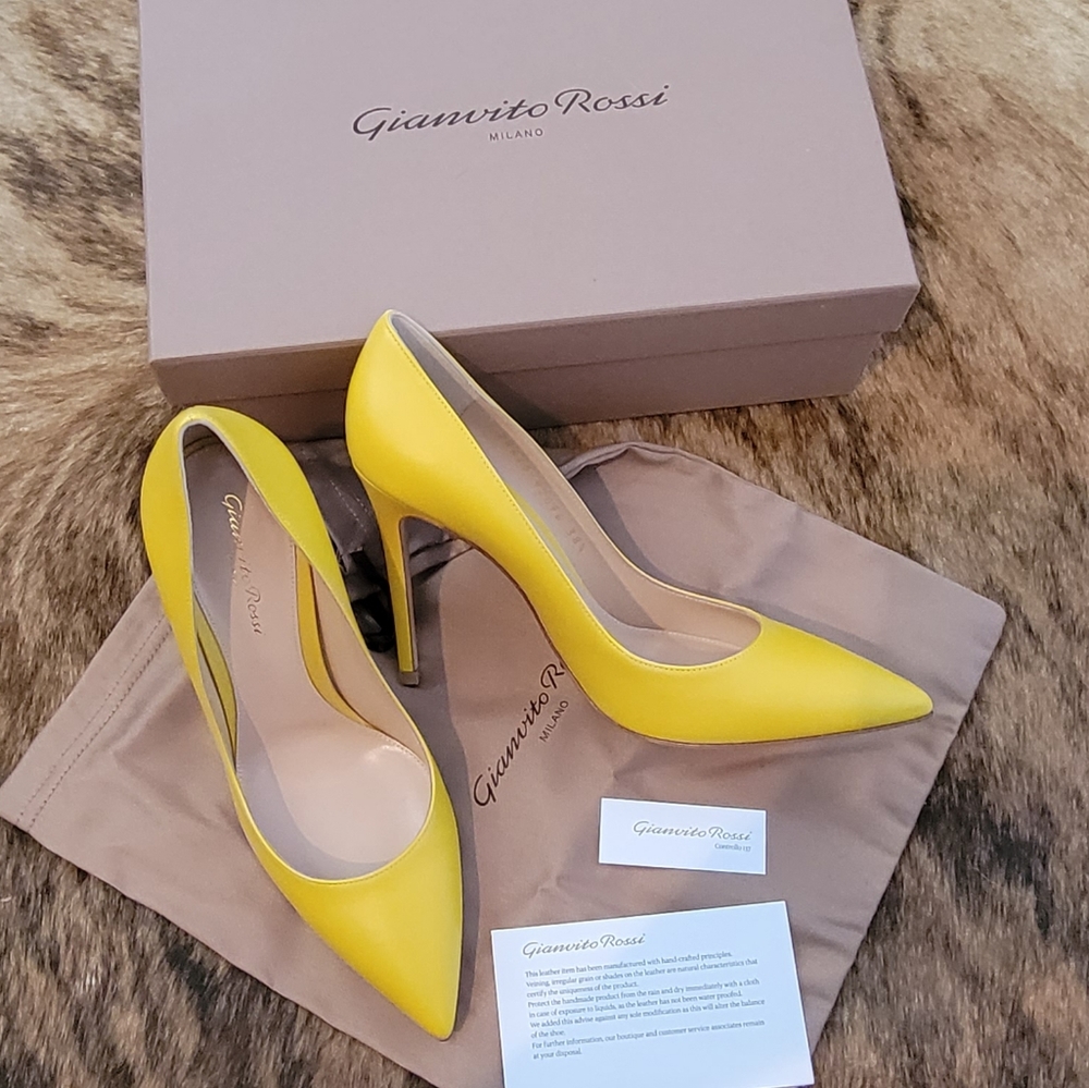 Gianvito Rossi Yellow Pumps 8.5 (Never Worn)